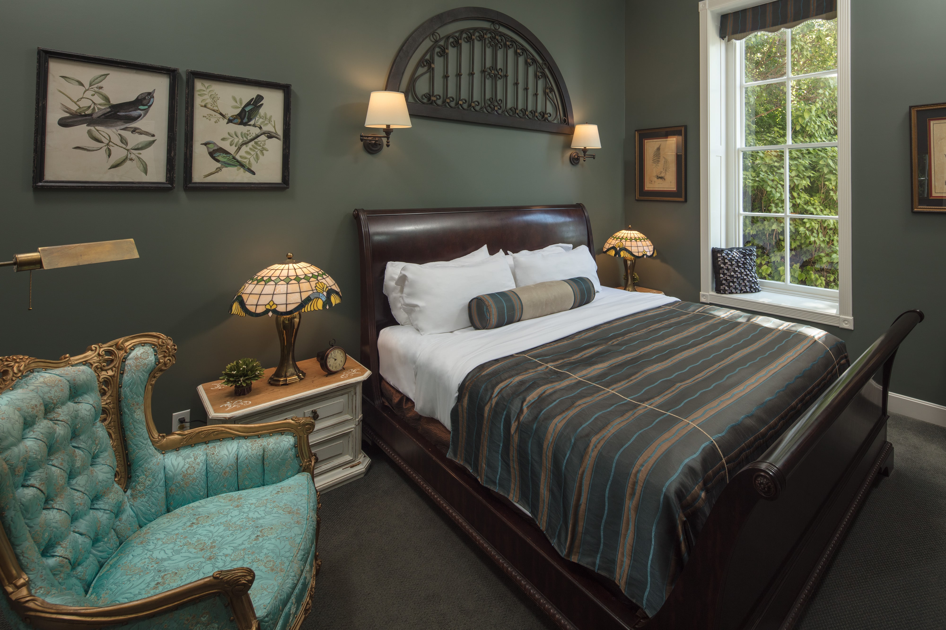 See Why Our Galena Bed And Breakfast Is The Perfect Fall Getaway