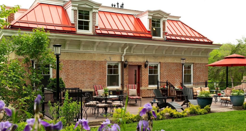 Relax and Unwind on the Deck at Jail Hill Inn, one of the most relaxing things to do in Galena this summer